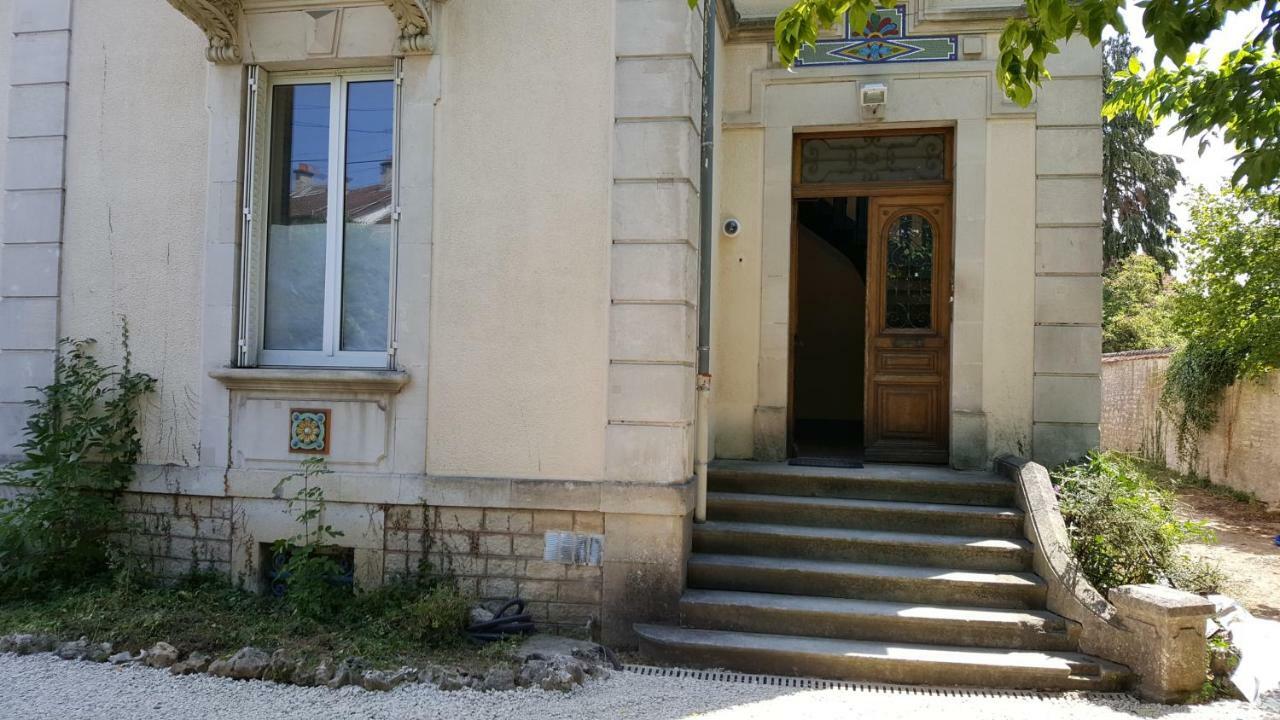Appartement Agreable 1 A 4 Personnes 肖蒙 外观 照片